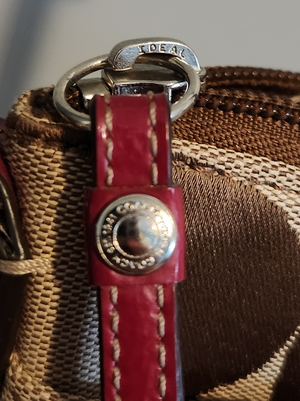 Coach Khaki Red Signature Canvas Swingpack Crossbody Bag. EUC - Picture 9 of 12